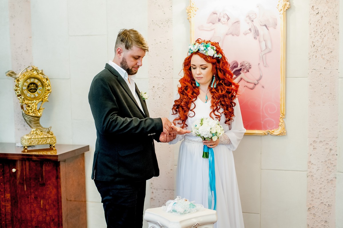 Певица Дария Семина-Курпаяниди сделала ставку на поражение сборной Испании и выиграла предложение руки и сердца