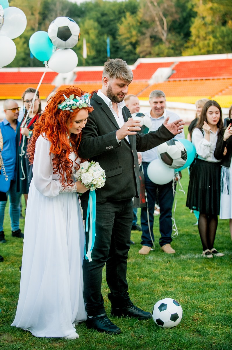 Певица Дария Семина-Курпаяниди сделала ставку на поражение сборной Испании и выиграла предложение руки и сердца