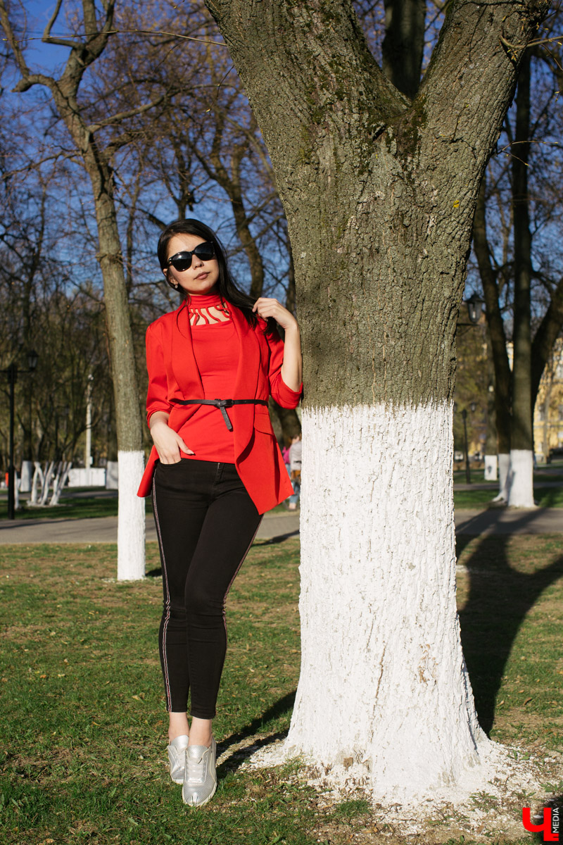 24-летняя Анна Каширина из Владимира подала заявку на участие в конкурсе “Мисс Спартак”. Как хрупкая девушка стала футбольным фанатом и каково ей в мире мужчин - об этом в нашем интервью