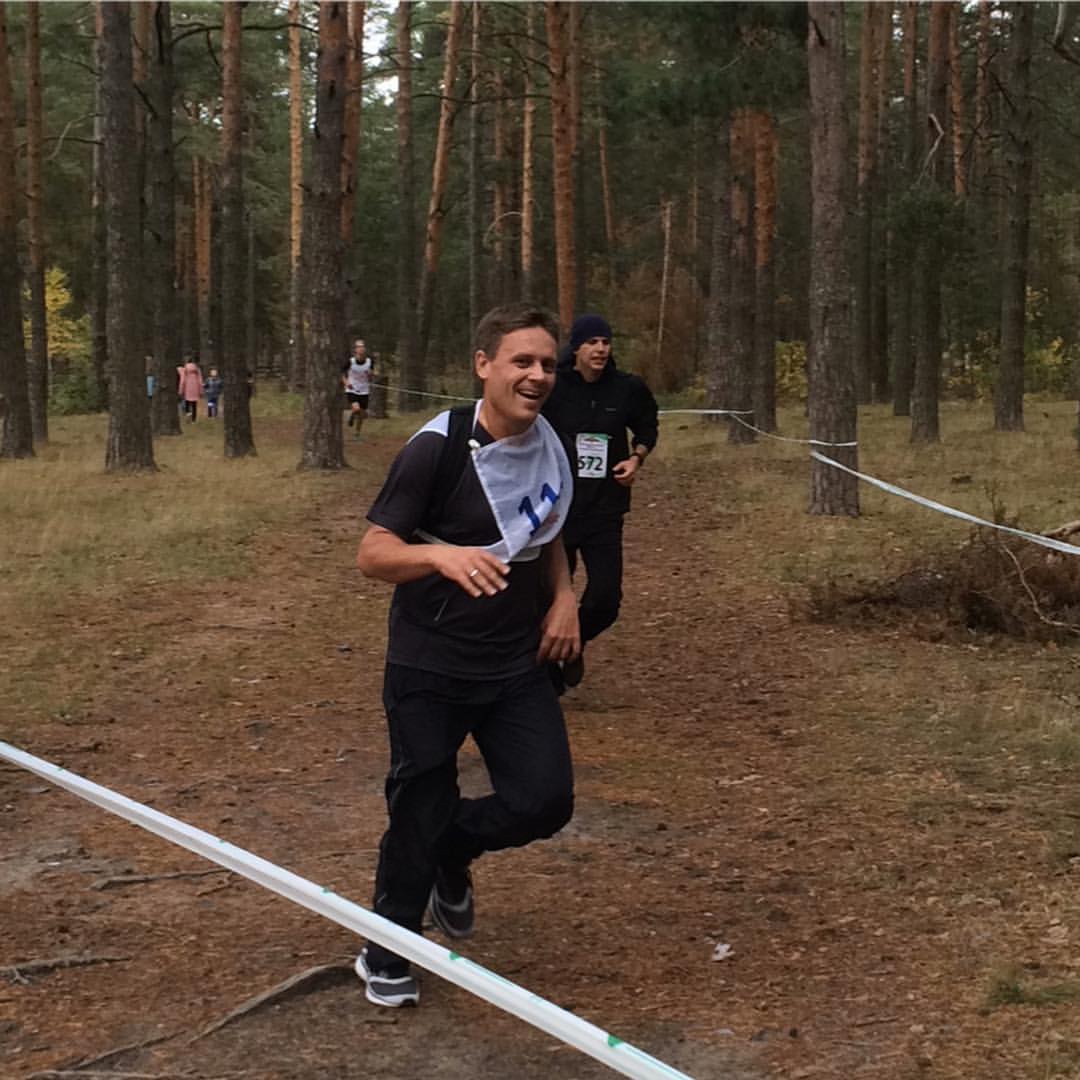 Спортсмен-любитель Дмитрий Крашенинников рассказал, как и где найти место для уличной тренировки. 6 отличных мест для занятий во Владимире.