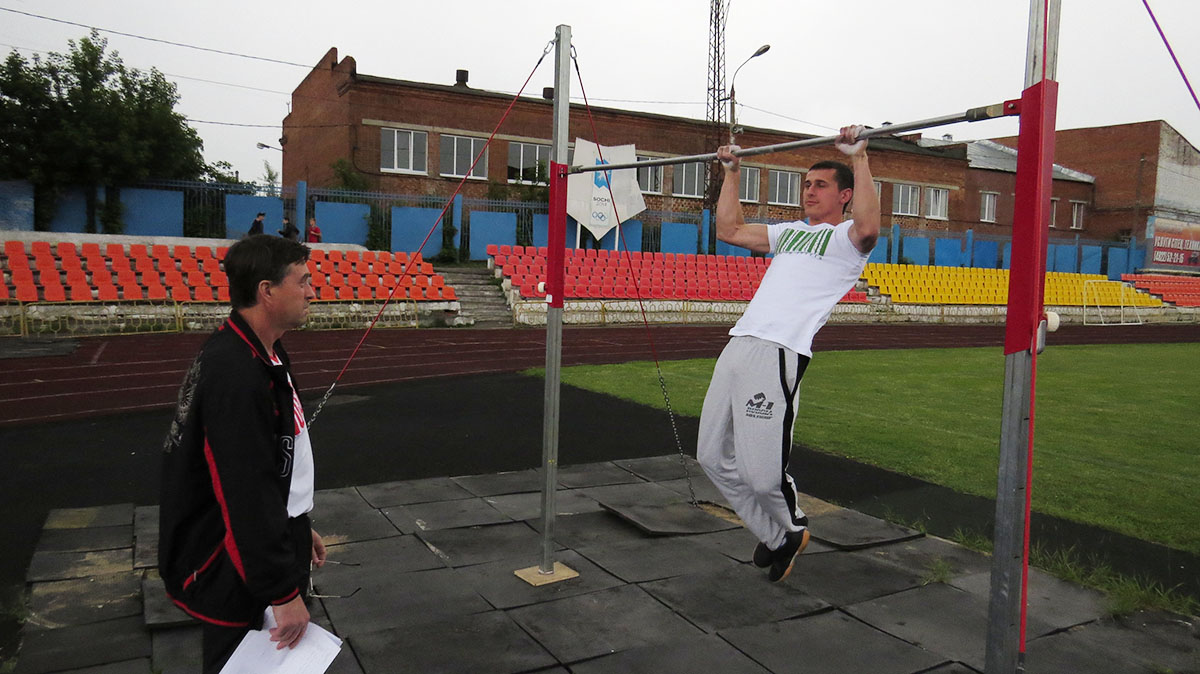 Спортсмен-любитель Дмитрий Крашенинников рассказал, как и где найти место для уличной тренировки. 6 отличных мест для занятий во Владимире.