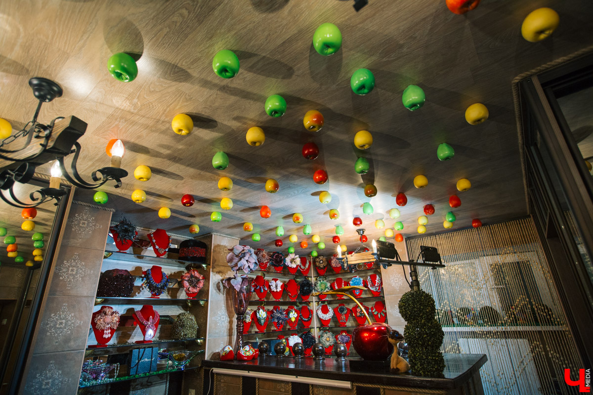 Владимирец Андрей Перескоков создаст совместную коллекцию одежды премиум-класса совместно с известным дизайнером Янжем Недвецким, который работает с Леди Гагой, Джонни Деппом, Моникой Белуччи, Тимати и Филиппом Киркоровым