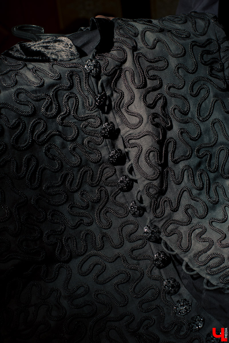 Владимирец Андрей Перескоков создаст совместную коллекцию одежды премиум-класса совместно с известным дизайнером Янжем Недвецким, который работает с Леди Гагой, Джонни Деппом, Моникой Белуччи, Тимати и Филиппом Киркоровым