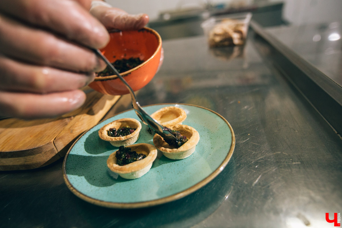 Блюдо для пикника