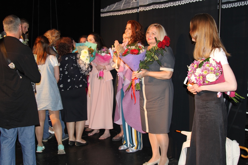 Интервью с женой директора Владимирского театра драмы. Ольга Гунина - психолог, писатель и драматург