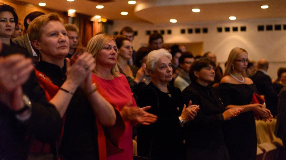Интервью с женой директора Владимирского театра драмы. Ольга Гунина - психолог, писатель и драматург