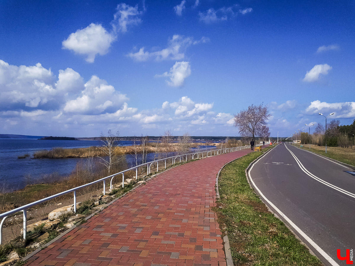 Обширная программа для тура выходного дня или небольшого отпуска. Мы осмотрели Чебоксары, Набережные Челны, Елабугу и Свияжск и делимся опытом