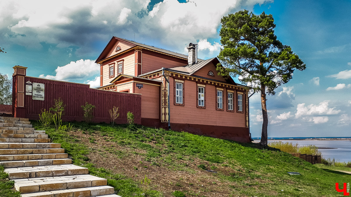 Обширная программа для тура выходного дня или небольшого отпуска. Мы осмотрели Чебоксары, Набережные Челны, Елабугу и Свияжск и делимся опытом