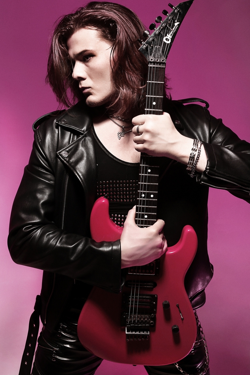 Sold out в первые дни поступления. Дебютный мини-альбом «Loveseeker» владимирской мелодик-роковой группы Bosphorus Night добрался до Японии. Партия была раскуплена за какие-то две недели!