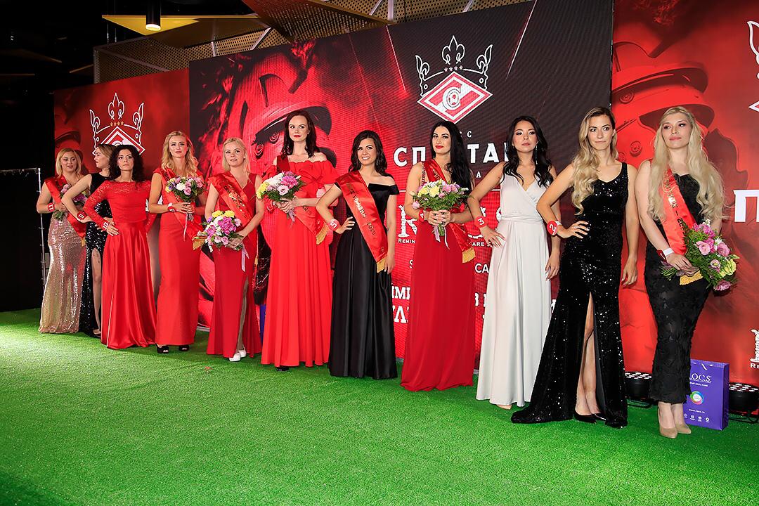 Владимирская красотка Анна Каширина стала финалисткой конкурса “Мисс Спартак” и снялась для календаря московского “Спартака”. Девушка заняла 4-е место и получила титул “Мисс Грация”