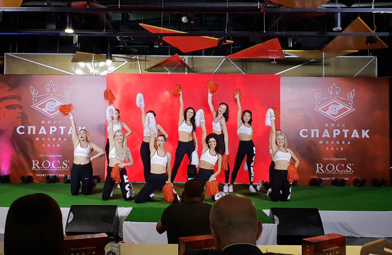 Владимирская красотка Анна Каширина стала финалисткой конкурса “Мисс Спартак” и снялась для календаря московского “Спартака”. Девушка заняла 4-е место и получила титул “Мисс Грация”