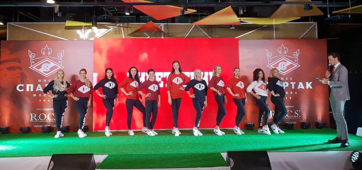 Владимирская красотка Анна Каширина стала финалисткой конкурса “Мисс Спартак” и снялась для календаря московского “Спартака”. Девушка заняла 4-е место и получила титул “Мисс Грация”