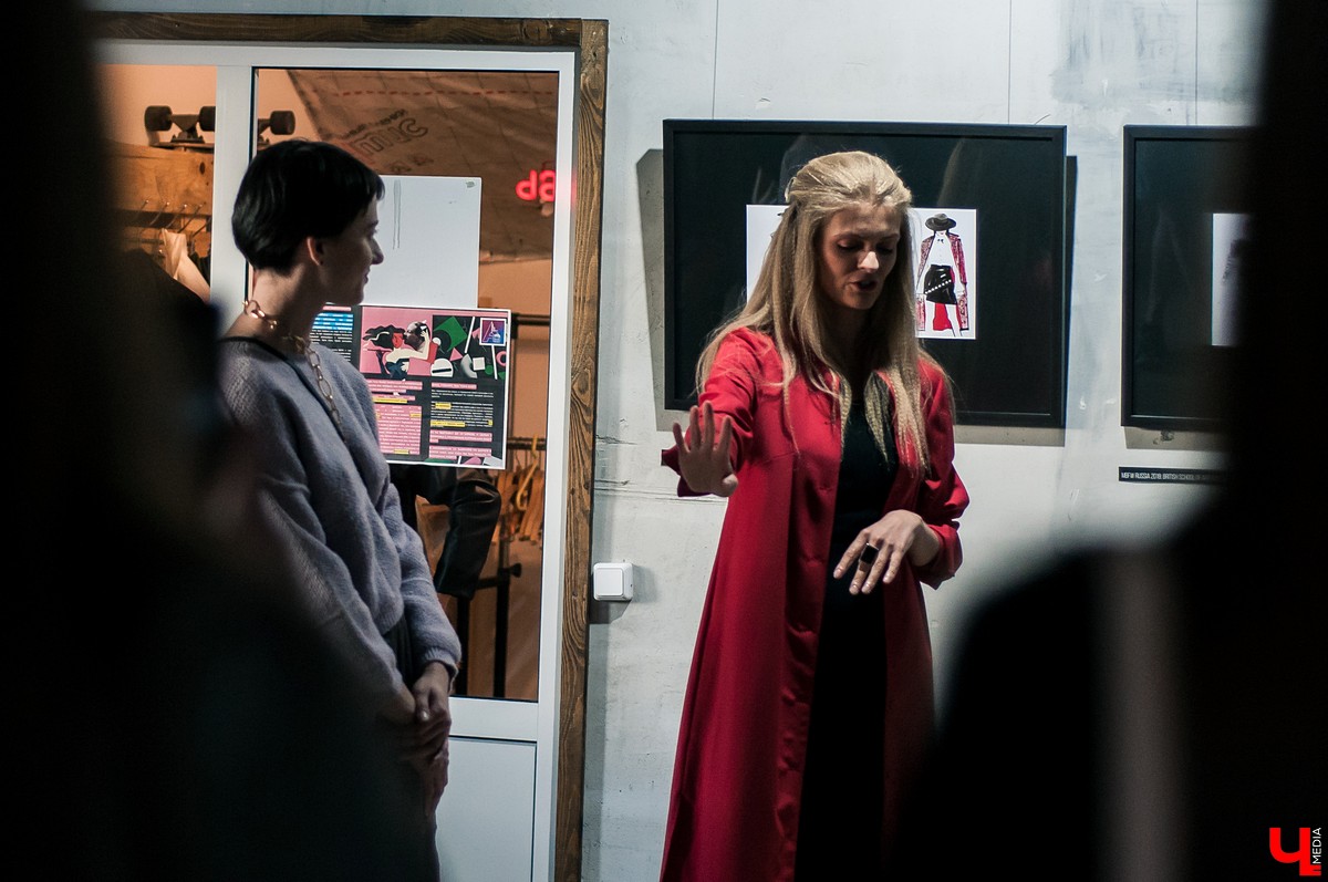 Иллюстратор Софья Мироедова открыла во Владимире выставку фэшн-скетчей. Ее вдохновили работы Рене Грюо, Дэвида Даунтона и Стины Персон.