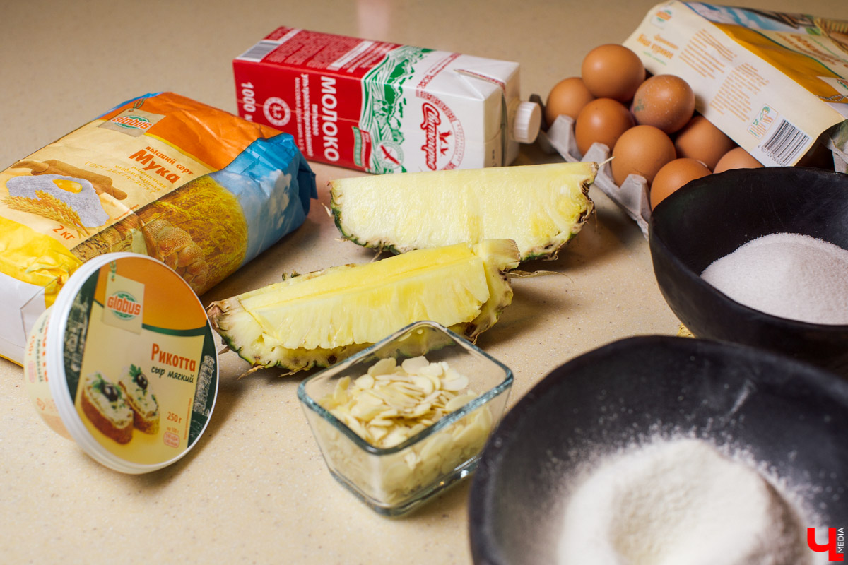 Наташа Константиновна, инста-ребенок, и ее папа, известный во Владимире фотограф, впервые побывали в кулинарной студии Roulet. Вместе с шеф-поваром Дмитрием Орловским они приготовили тонкие бездрожжевые блинчики с сыром рикотта и вареньем из ананаса