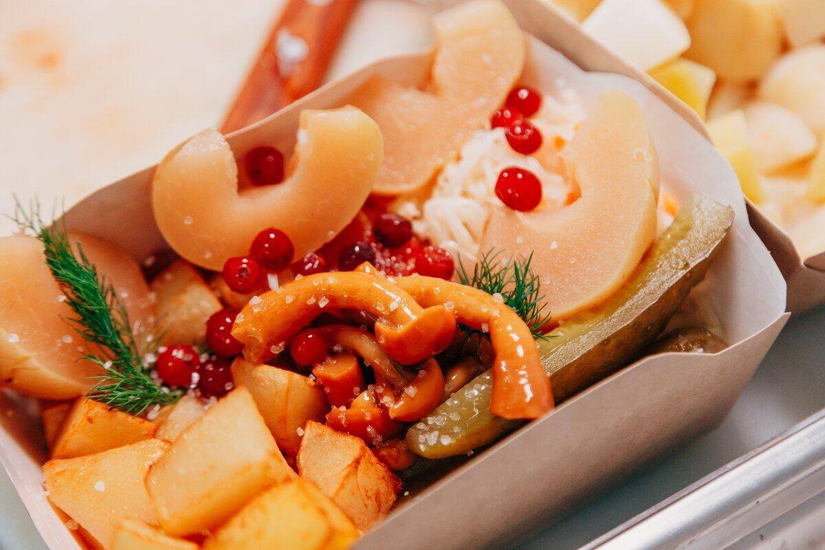 1 июня в Суздале стартовал новый сезон проекта “Гастрономическая карта России”. На нем умилялись мастерству юных поваров и обсуждали совместный проект с Google Maps.