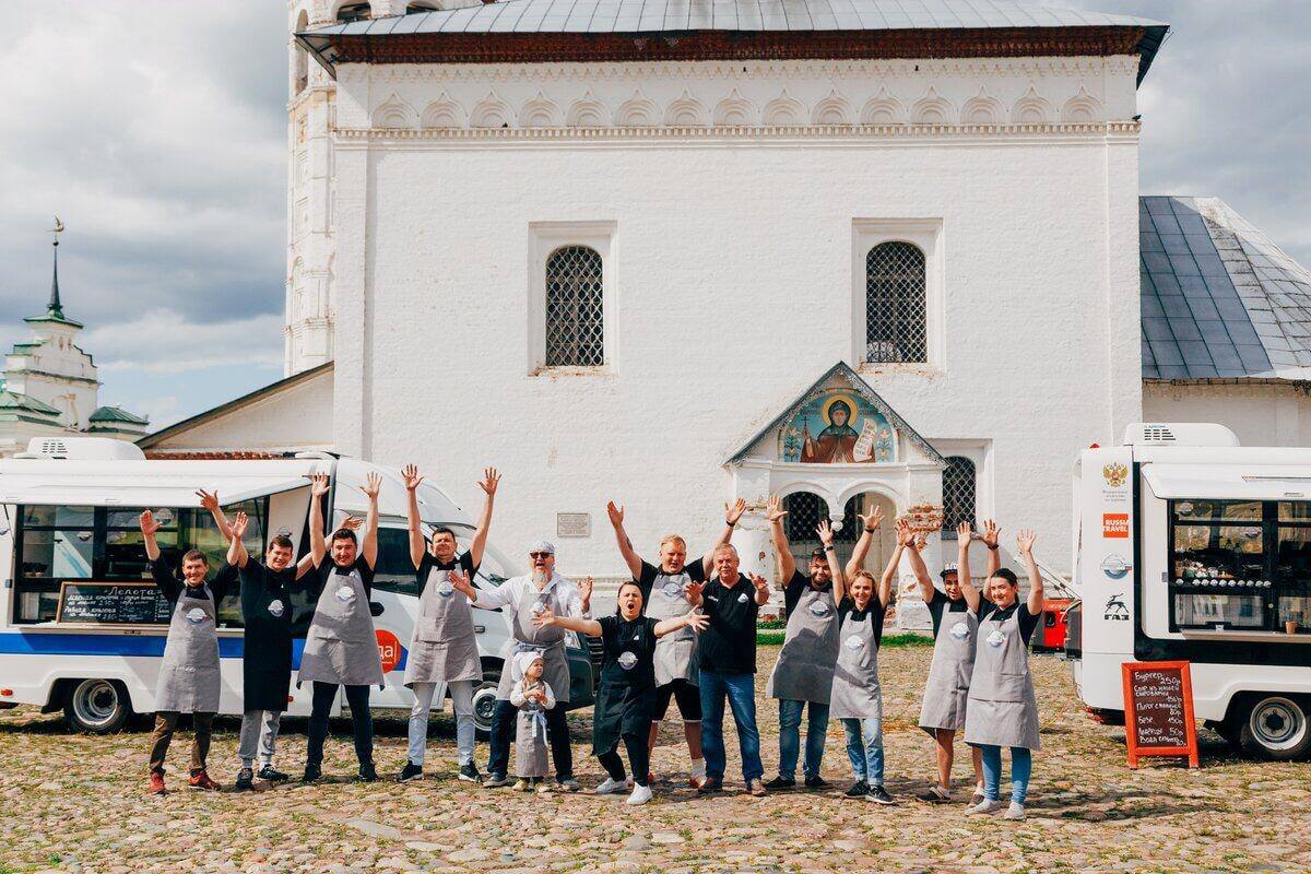 1 июня в Суздале стартовал новый сезон проекта “Гастрономическая карта России”. На нем умилялись мастерству юных поваров и обсуждали совместный проект с Google Maps.