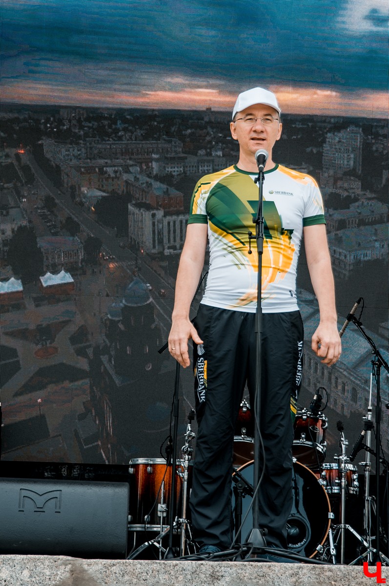 1 июня во Владимире состоялась всероссийская акция “Зеленый Марафон”. На него пришло 1400 участников и несколько тысяч зрителей.