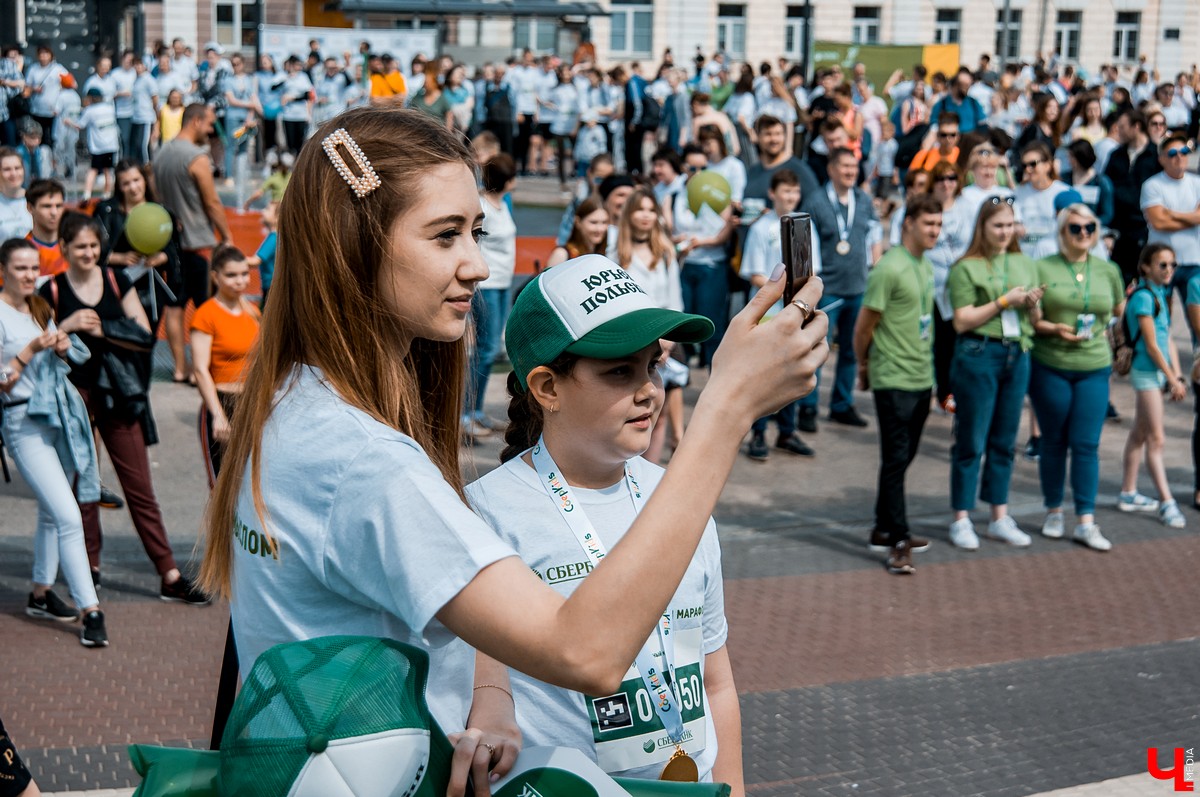 1 июня во Владимире состоялась всероссийская акция “Зеленый Марафон”. На него пришло 1400 участников и несколько тысяч зрителей.