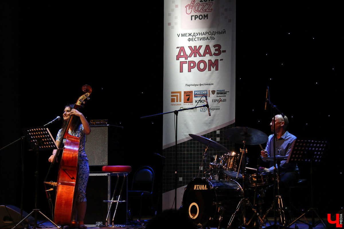 С 30 по 31 мая во Владимире отгремел уникальный фестиваль – «Джаз-Гром». Его для владимирских любителей джаза организовали заслуженный артист России Сергей Жилин и областная филармония.