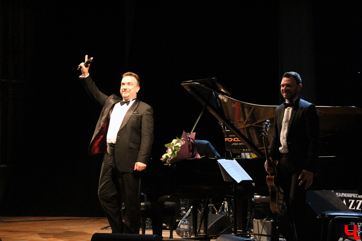 С 30 по 31 мая во Владимире отгремел уникальный фестиваль – «Джаз-Гром». Его для владимирских любителей джаза организовали заслуженный артист России Сергей Жилин и областная филармония.