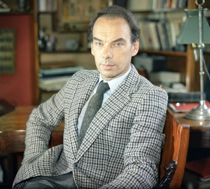 2019-й год официально объявлен Годом театра в России. Чем не повод вспомнить историю нашего владимирского театра драмы? Тем более, что в прошлом году отмечался его 170-летний юбилей. Но, как оказалось, театральная жизнь в городе забурлила намного раньше.