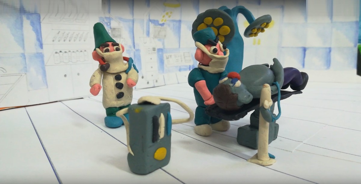 В Областной клинической больнице прошел конкурс “Золотой стетоскоп”. Команда хирургов представила пластилиновый мультфильм о буднях приемного отделения.