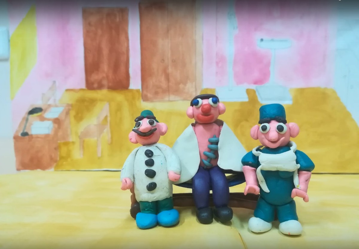 В Областной клинической больнице прошел конкурс “Золотой стетоскоп”. Команда хирургов представила пластилиновый мультфильм о буднях приемного отделения.