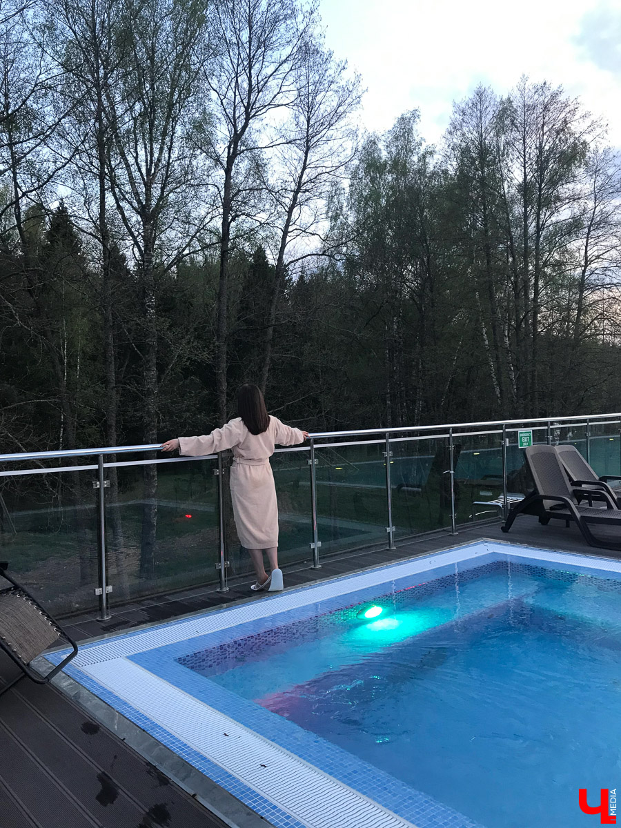 Спа-центр “Доброград” - это целый комплекс с русской парной, финской сауной, душем впечатлений, дорожкой Кнейпа, открытыми бассейнами и другими всевозможными услугами. Мы посетили локацию и готовы вам все о ней рассказать.