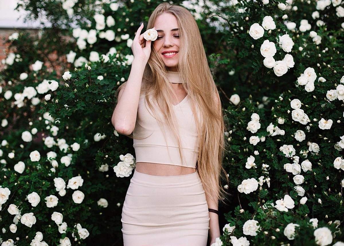 Конкурс “Ключ на спорт” продолжается. Мы рады представить вам Алёну Русакову - первую претендентку на статус самой летне-рельефной “Девушки июня”.