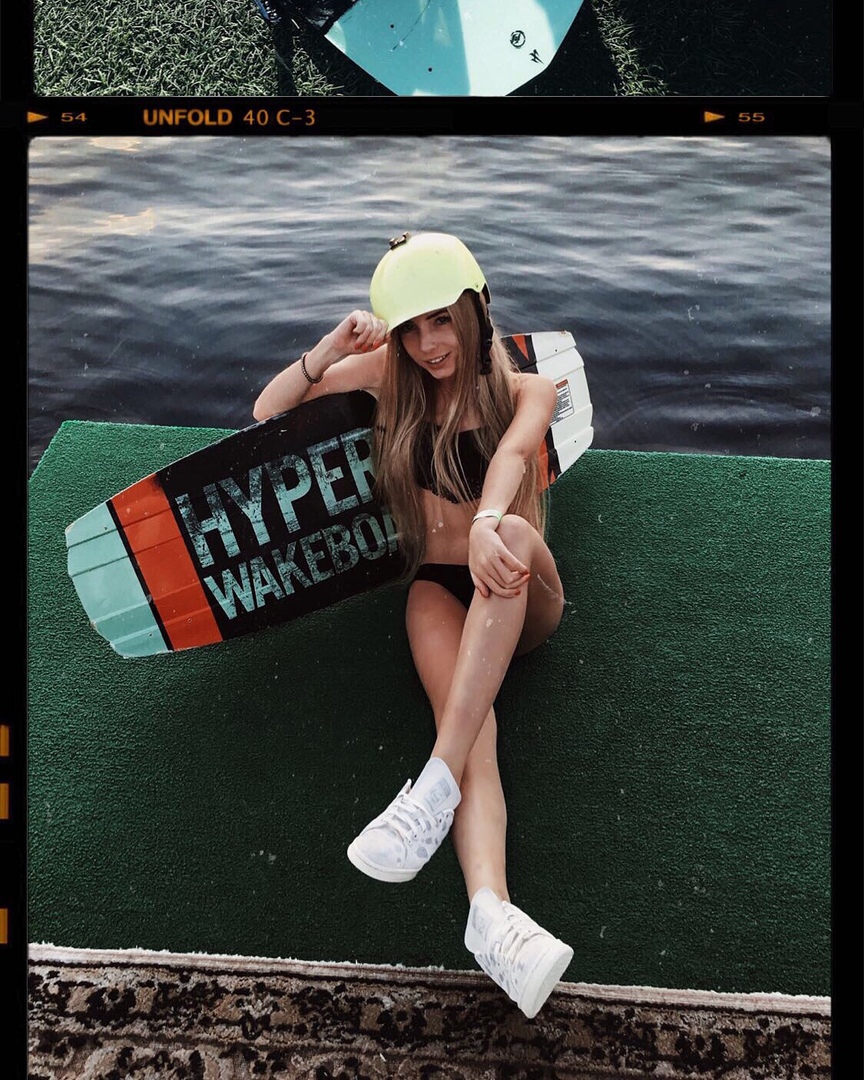 Конкурс “Ключ на спорт” продолжается. Мы рады представить вам Алёну Русакову - первую претендентку на статус самой летне-рельефной “Девушки июня”.