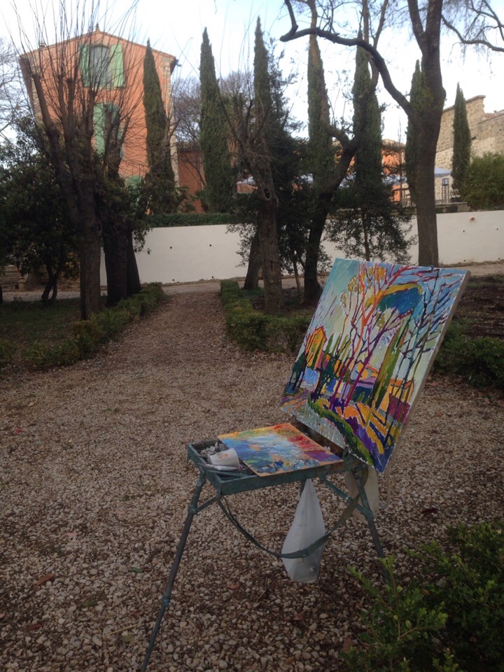 Владимирский художник Михаил Герасимов побывал на пленэре во Франции, по итогам которого прошла выставка. Живописец рассказал о поездке, о том, как создавал полотна.