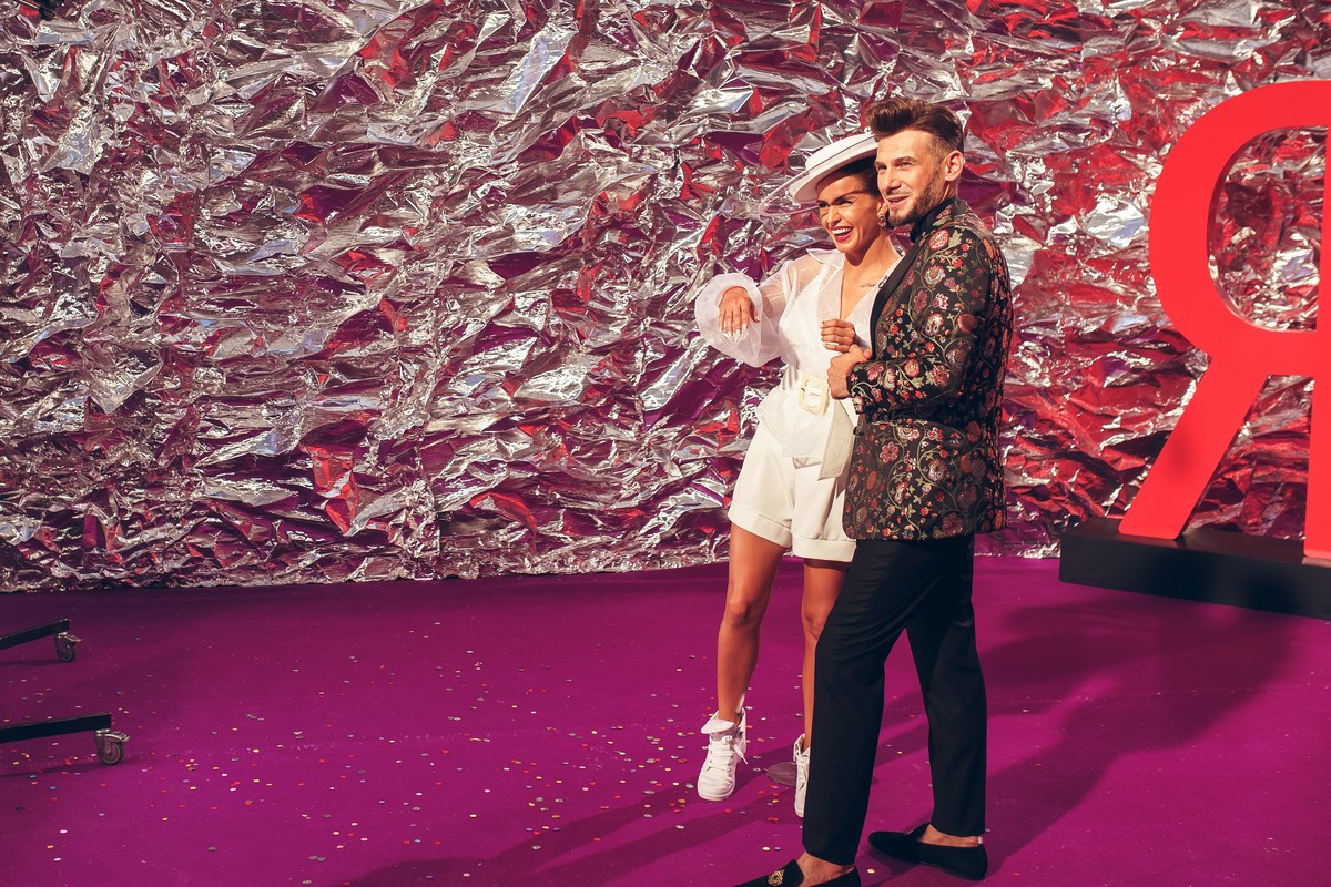 Интервью со звездными гостями премии, самые яркие моменты шоу. Обо всем великолепии “Муз-ТВ 2019” нам рассказал звездный журналист Сергей Сажин.