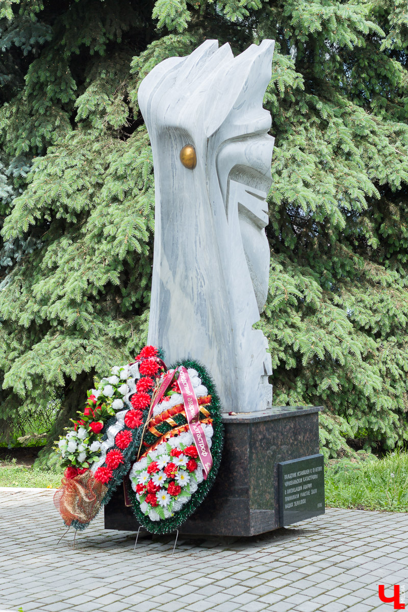 Игорь Черноглазов – один из ведущих скульпторов России. Монументы и парковые фигуры, которые он создает, украшают не только нашу необъятную, но и страны дальнего зарубежья. Черноглазов раскрыл секреты технологии своей работы.