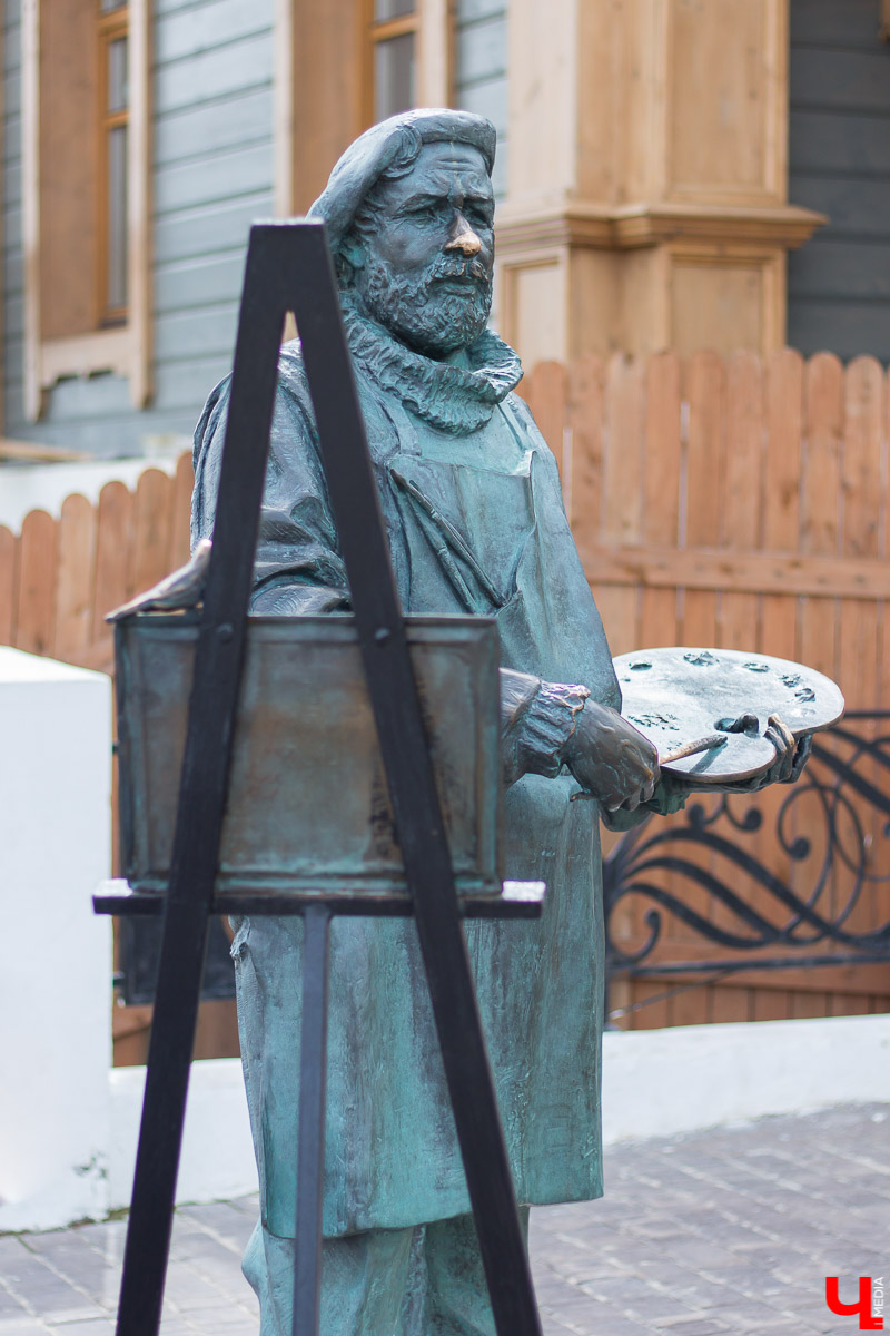 Игорь Черноглазов – один из ведущих скульпторов России. Монументы и парковые фигуры, которые он создает, украшают не только нашу необъятную, но и страны дальнего зарубежья. Черноглазов раскрыл секреты технологии своей работы.