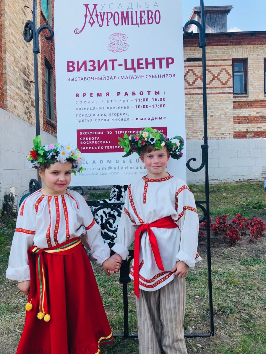 В усадьбе Храповицкого открыли новую экспозицию и туристический визит-центр. Новые сотрудники готовят большой проект, посвященный Гражданской войне.