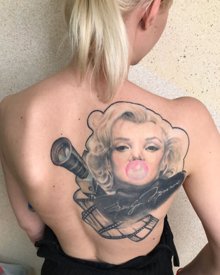 Наличие тату у человека - это особая философия, дань моде или просто желание выделиться из толпы? Мы задали этот вопрос трем горожанам, чьи тела украшает весьма неожиданная нательная живопись