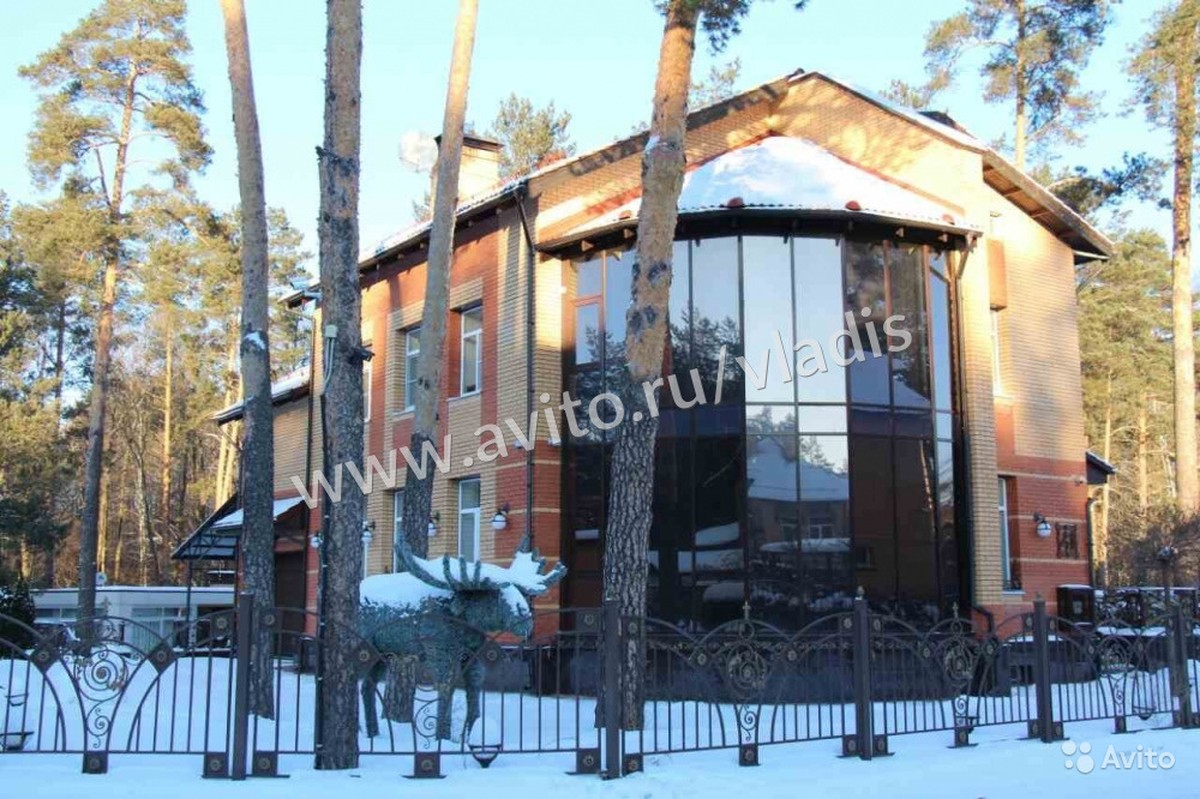 Мы изучили объявления о продаже элитных загородных домов во Владимирской области и решили рассказать о 5 удивительных вариантах