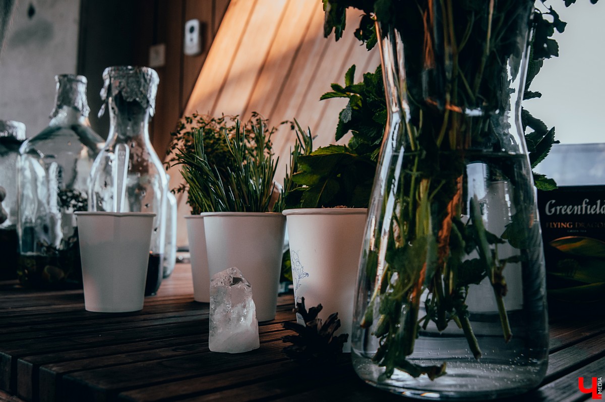 Во Владимире прошел музыкальный фестиваль KIMATIKA. Главным гостем шоу стал француз Кристиан Джиоти. Он продемонстрировал баланс тела и выступил со стеклянными шарами.