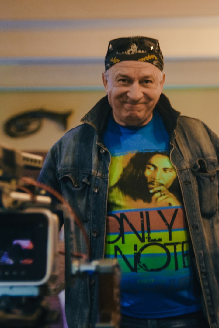 Режиссер Игорь Мельников готовится к съемкам исторического фильма. Главный вопрос - поиск финансирования