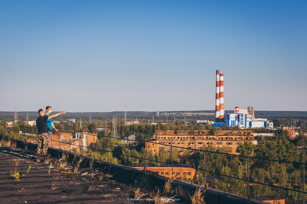 Вот уже несколько лет владимирец Роман Комов проводит экскурсии по владимирской промзоне. И за это время он уже успел узнать массу интересного. Например, что на месте тракторного завода когда-то была стоянка древнего человека.