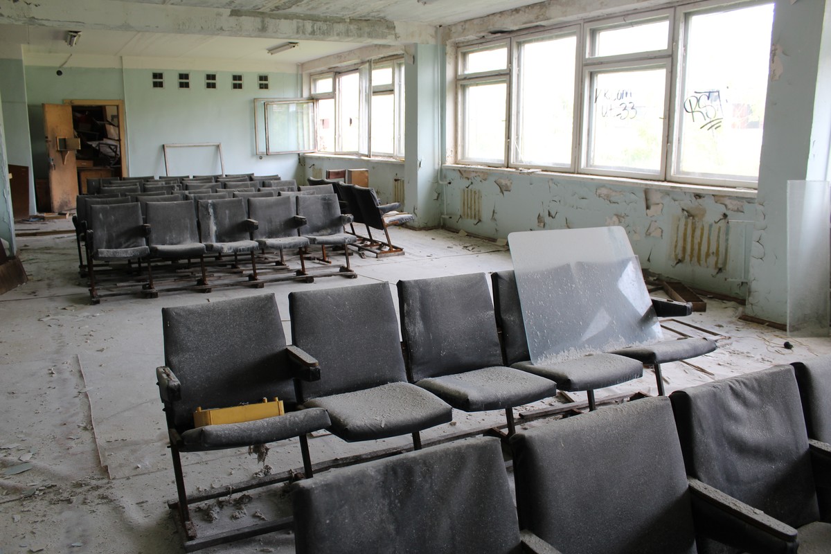 Вот уже несколько лет владимирец Роман Комов проводит экскурсии по владимирской промзоне. И за это время он уже успел узнать массу интересного. Например, что на месте тракторного завода когда-то была стоянка древнего человека.