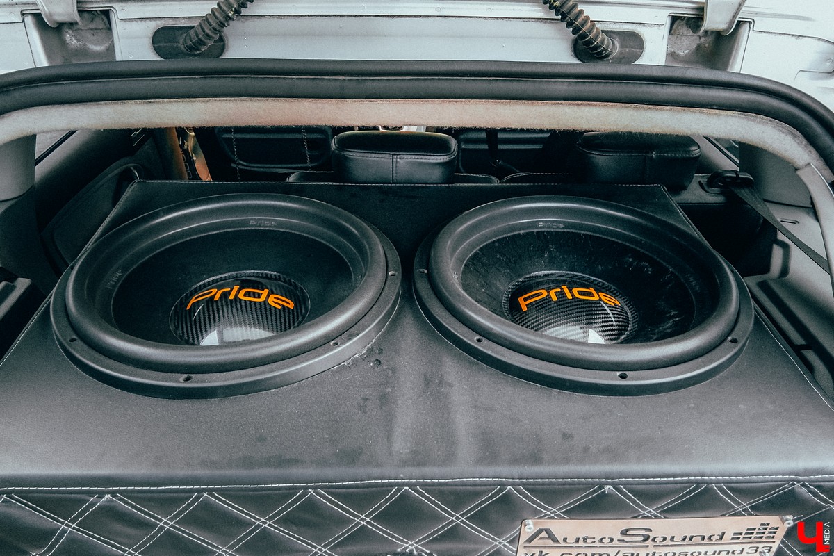 Во Владимире прошли соревнования по автозвуку. Чемпионат состоялся в рамках празднования Дня молодежи. Победителем стал Олег Писклов.