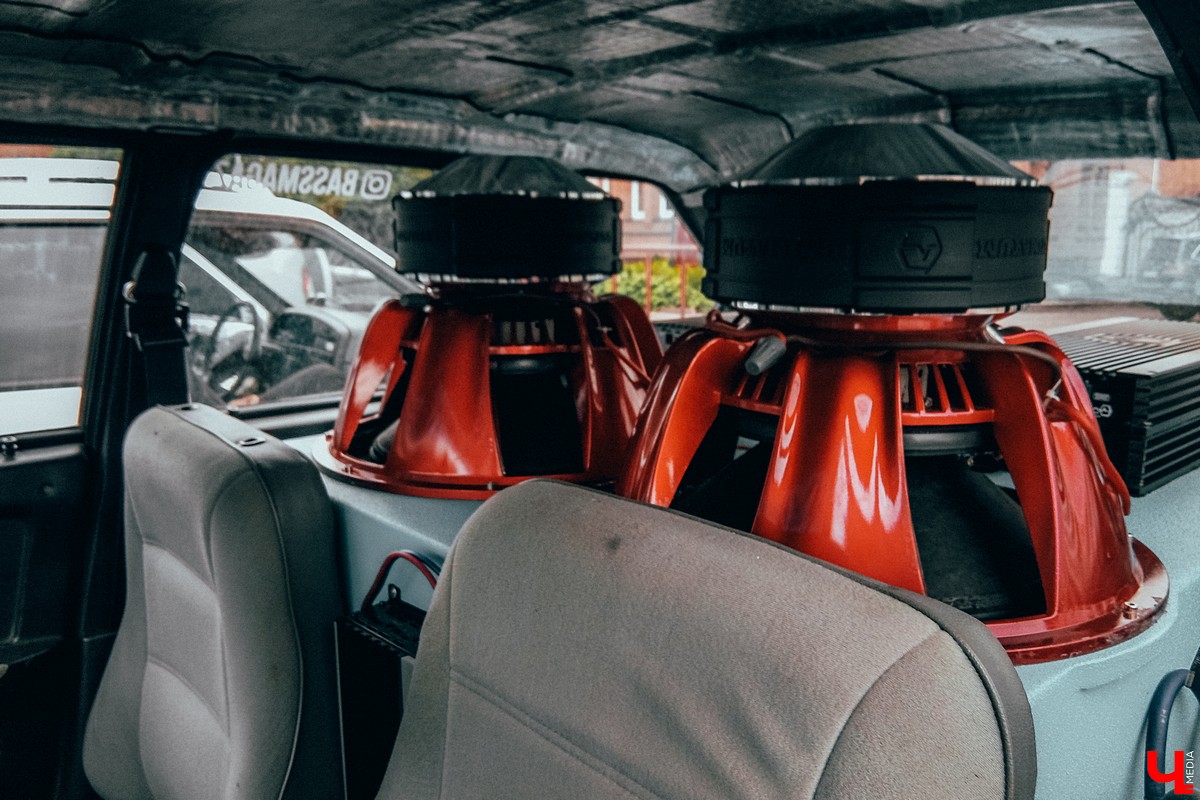 Во Владимире прошли соревнования по автозвуку. Чемпионат состоялся в рамках празднования Дня молодежи. Победителем стал Олег Писклов.