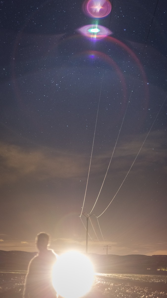 В День уфолога мы попросили исследователя аномальных явлений Дмитрия Савву рассказать несколько историй об НЛО. Он поделился сообщениями от очевидцев