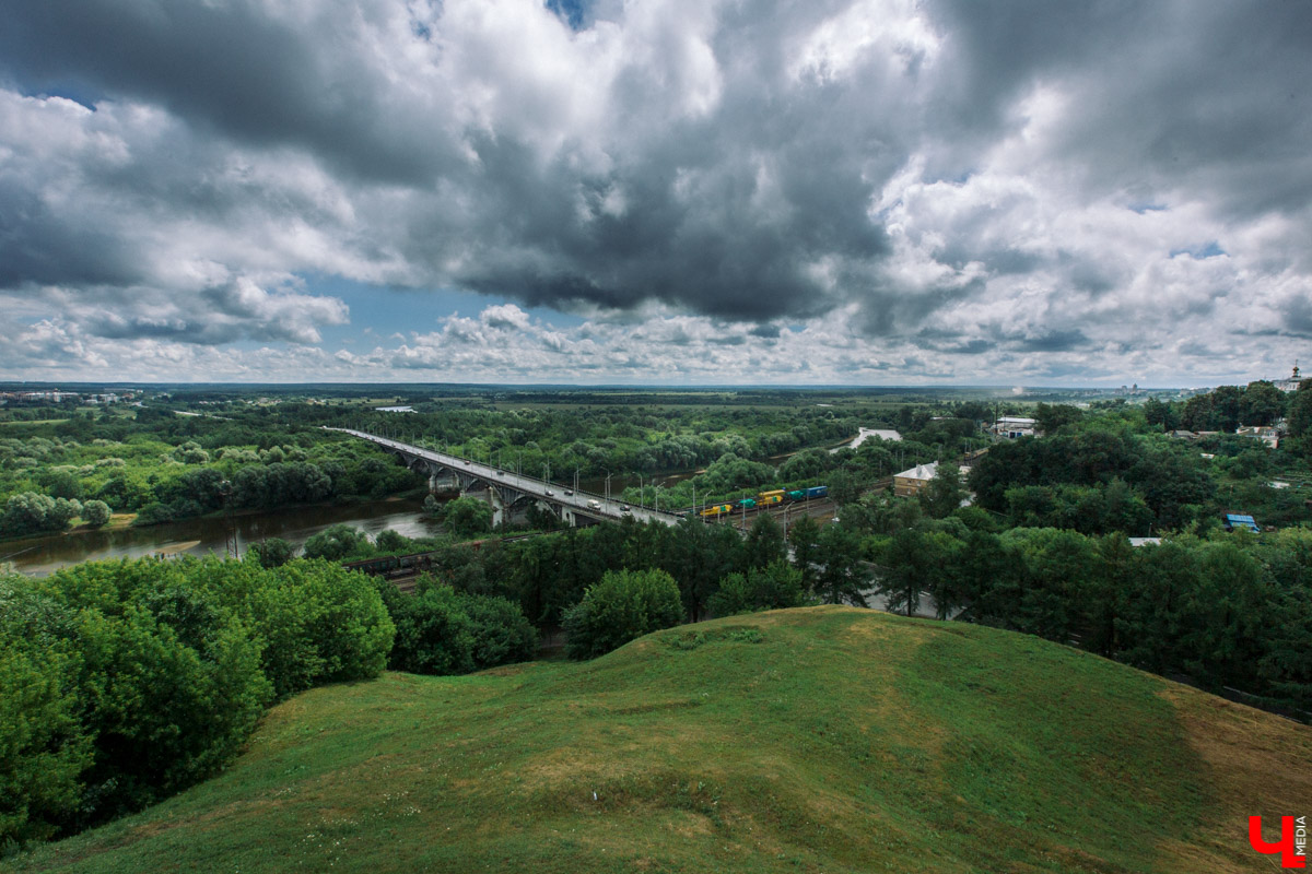Энтузиаст Валерий Никонов предлагает установить памятник городу Владимир. Знаток истории поясняет, почему его идею необходимо воплотить.