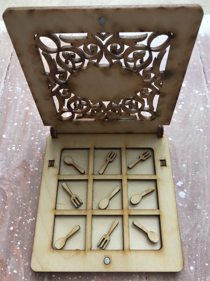 “Владимир чай”, “Тетрадь в клеточку”, игра “Ложки-вилки” победили в общероссийском конкурсе “Туристический сувенир-2019”.