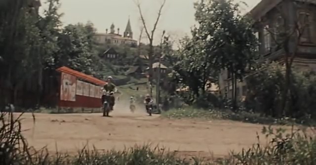 Компания “Иванда Фильм” и режиссер Вячеслав Росс объявили о начале работы над новогодней комедией. Часть сцен планируют снимать в Гороховце.