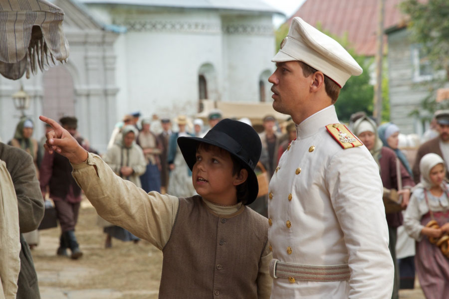 Компания “Иванда Фильм” и режиссер Вячеслав Росс объявили о начале работы над новогодней комедией. Часть сцен планируют снимать в Гороховце.