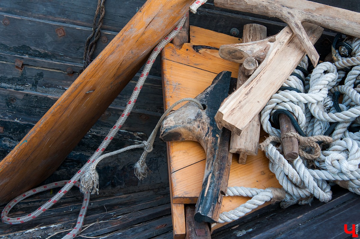 В Суздале прошли съемки сериала “Угрюм-река”. В город приехали известные актеры - Александр Балуев и Александр Горбатов. Сериал снимают для Первого канала.