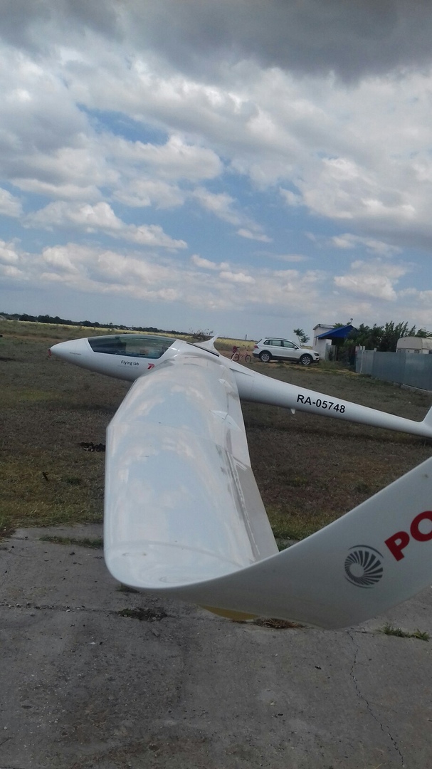 Нашему земляку Виталию Кепину удалось запечатлеть летательный аппарат обладателя мировых рекордов Гиннесса Фёдора Конюхова.